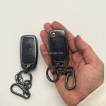 کاور ریموت سمند کلید تاشو سه دکمه دور فلزی وسط چرم - Image 2