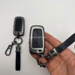 کاور ریموت هیوندایی و کیا چهار دکمه دور فلزی وسط چرم اعلا - Image 6