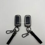 کاور ریموت هیوندایی و کیا چهار دکمه دور فلزی وسط چرم اعلا - Image 5