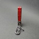 آویز کلید پلاستیکی با نوار طلایی - Image 4