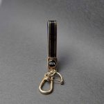 آویز کلید پلاستیکی با نوار طلایی - Image 8