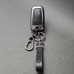 کاور ریموت هیوندایی و کیا سه دکمه دور فلزی وسط چرم اعلا - Image 14