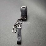 کاور ریموت هیوندایی و کیا چهار دکمه دور فلزی وسط چرم اعلا - Image 11