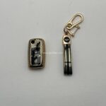 کاور ریموت پژو 405 و پارس دو دکمه کلید تاشو طرح براق با بند ست - Image 3