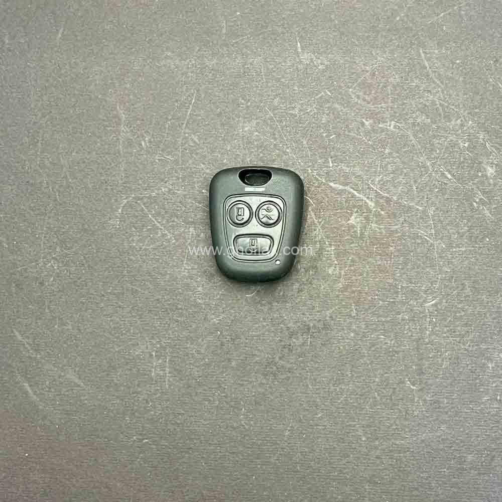 photo_2024-09-05_14-23-01 قاب ریموت سایپا (پراید – تیبا – ساینا) ۳ دکمه | قاب فابریک باکیفیت - Image 1