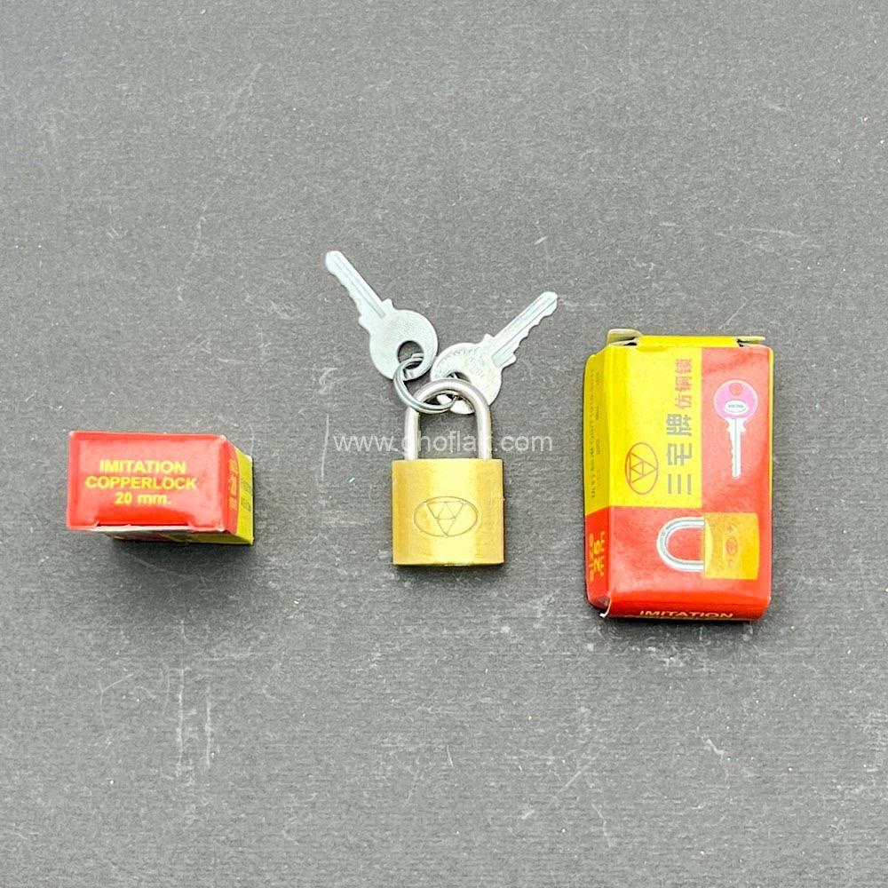 photo_2024-09-15_06-34-43 قفل آویز سربی سایز ۲۰ | ایمن و سبک - Image 1