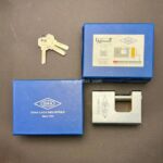 قفل کتابی گیرا کد 018 | بدنه برنجی روکش فولادی، ضد برش و کلید کامپیوتری