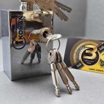 قفل کتابی کهن مدل گارد دار دو کلید دوشیار و 4 پر سایز 95