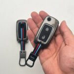 کاور ریموت پژو 405 و پارس کلید تاشو دو دکمه دور فلزی طرح کلاسیک