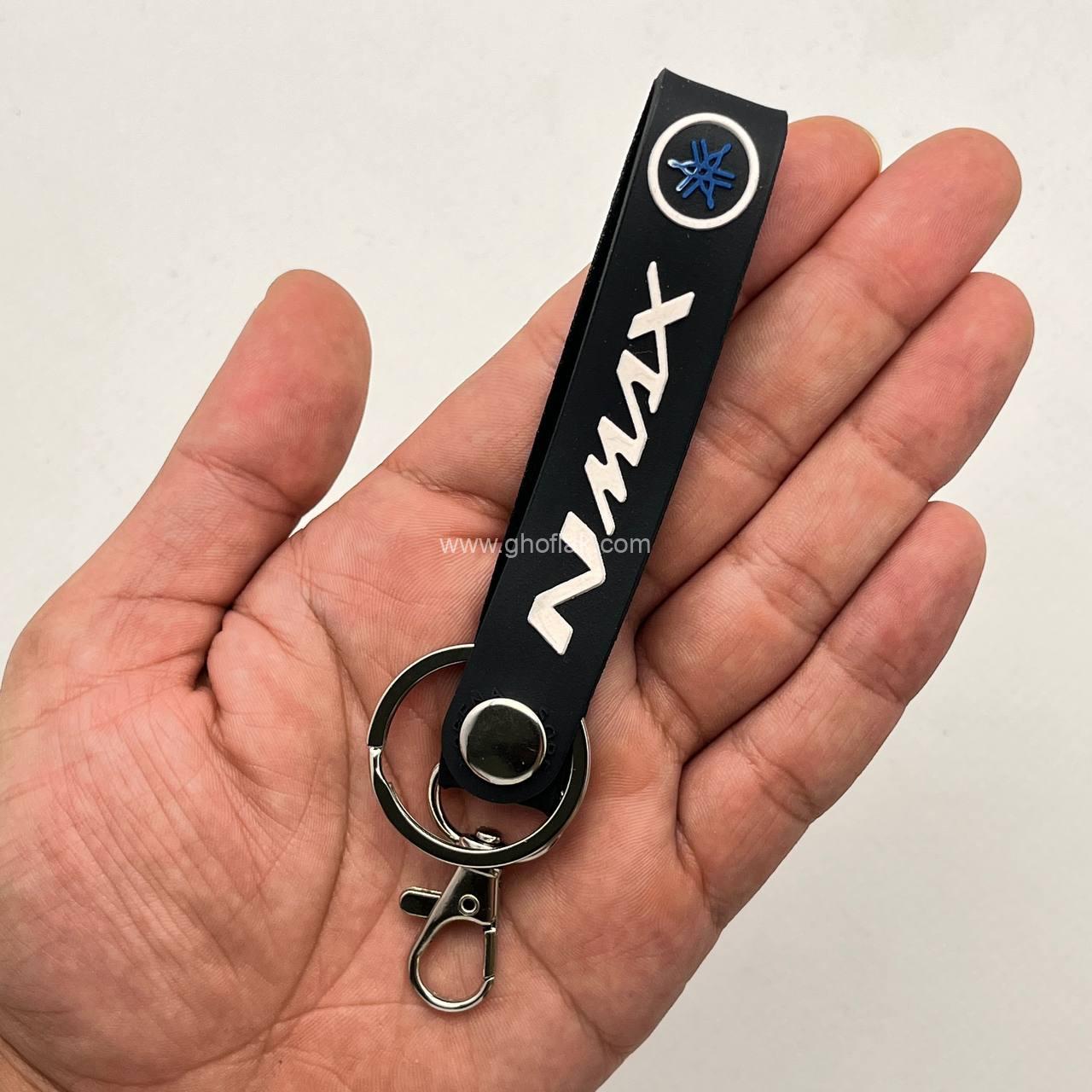 photo_2_2025-04-23_14-57-26 آویز موتور یاماها NMAX سیلیکونی - Image 1