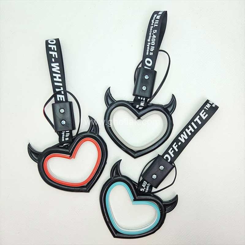 سوریکاوا-چراغ-دار-مشکی01 آویز سوریکاوا چراغ دار طرح قلب مشکی - Image 1