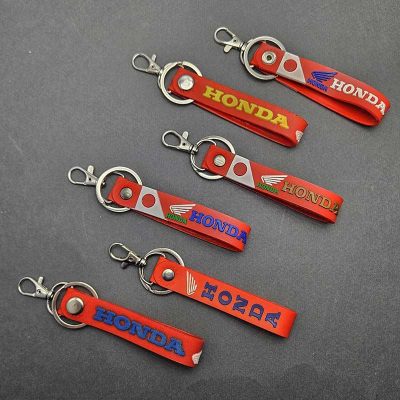 آویز موتور هوندا پرچمی سیلیکونی قرمز