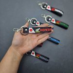 آویز موتور هوندا پرچمی سیلیکونی مشکی - Image 8