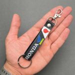 آویز موتور هوندا پرچمی سیلیکونی مشکی - Image 3