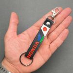 آویز موتور هوندا پرچمی سیلیکونی مشکی - Image 2