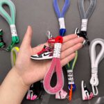 سرکلیدی کفش کتونی با بند توری - Image 4