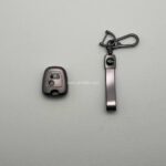 کاور ریموت پژو 206 و 207 و رانا و پارس مدل 96 به بالا طرح متالیک با بند ست