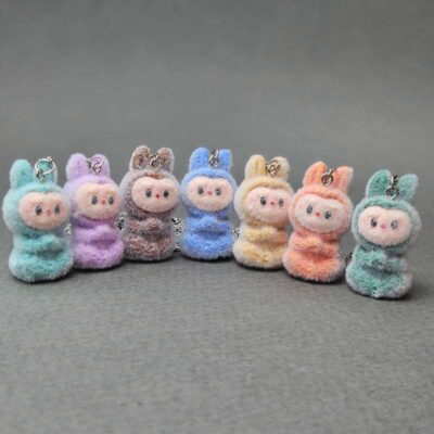 آویز عروسکی لبوبو مخملی