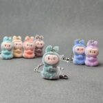 آویز عروسکی لبوبو مخملی - Image 6