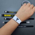 دست بند بسکتبال پلاستیکی طرح بازیکنان NBA - Image 6