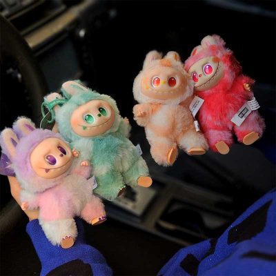 عروسک لبوبو