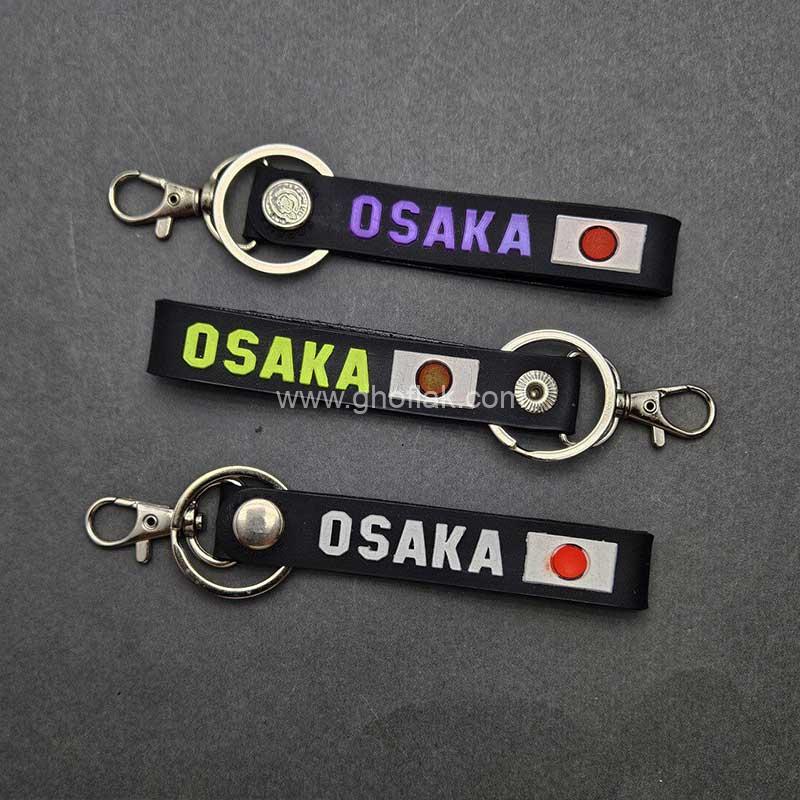 آویز-اوزاکا-پرچم-ژاپن-سیلیکونی-01 آویز اوزاکا پرچم ژاپن سیلیکونی - Image 1