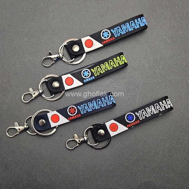 آویز-موتور-یاماها-پرچمی-سیلیکونی-مشکی-06 آویز موتور یاماها پرچمی سیلیکونی مشکی - Image 1
