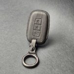 کاور ریموت هیوندایی و کیا مونتاژ سه دکمه چرمی وودی - Image 7