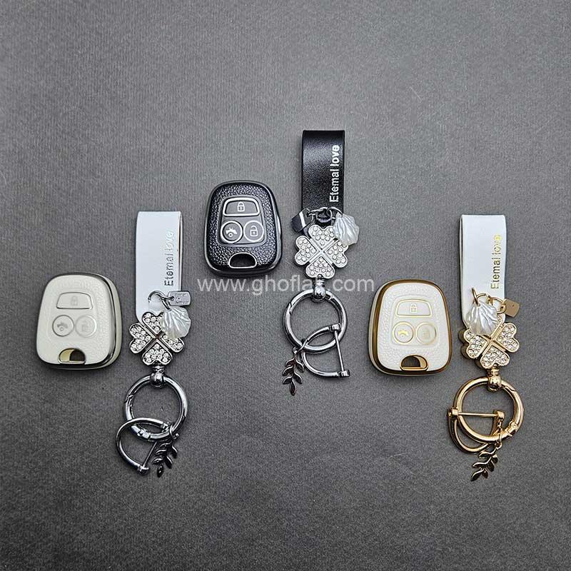 کاور-ریموت-سایپا-(-پراید---تیبا---کوییک-)-طرح-چرم-با-بند-نگین-دار-04 کاور ریموت سایپا ( پراید - تیبا - کوییک ) طرح چرم با بند نگین دار - Image 1