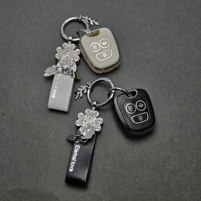 کاور ریموت سایپا ( پراید - تیبا - کوییک ) طرح چرم با بند نگین دار