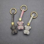 سرکلیدی فول نگین تدی نشسته