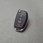 قاب ریموت هیوندایی کلید تاشو چهار دکمه با تیغه شیار ماری - Image 3