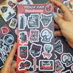 پک استیکر تیتان - Image 3