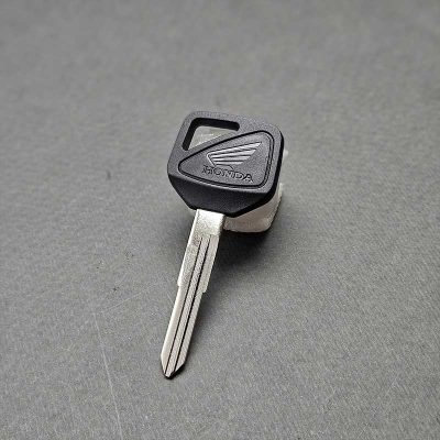 کلید خام هوندا سی بی 1300 چیپ خور شیار چپ طرح قدیم