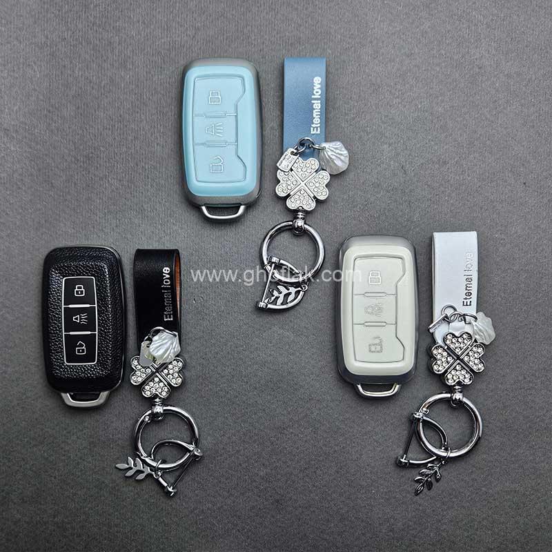 کاور-ریموت-فیدلیتی-پرایم-و-الیت-طرح-چرم-با-بند-ست-نگین-دار-01 کاور ریموت فیدلیتی پرایم و الیت طرح چرم با بند ست نگین دار - Image 1