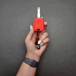 کاور ریموت پژو 206 - 207 و پارس سیلیکونی با بند چرم اشبالت